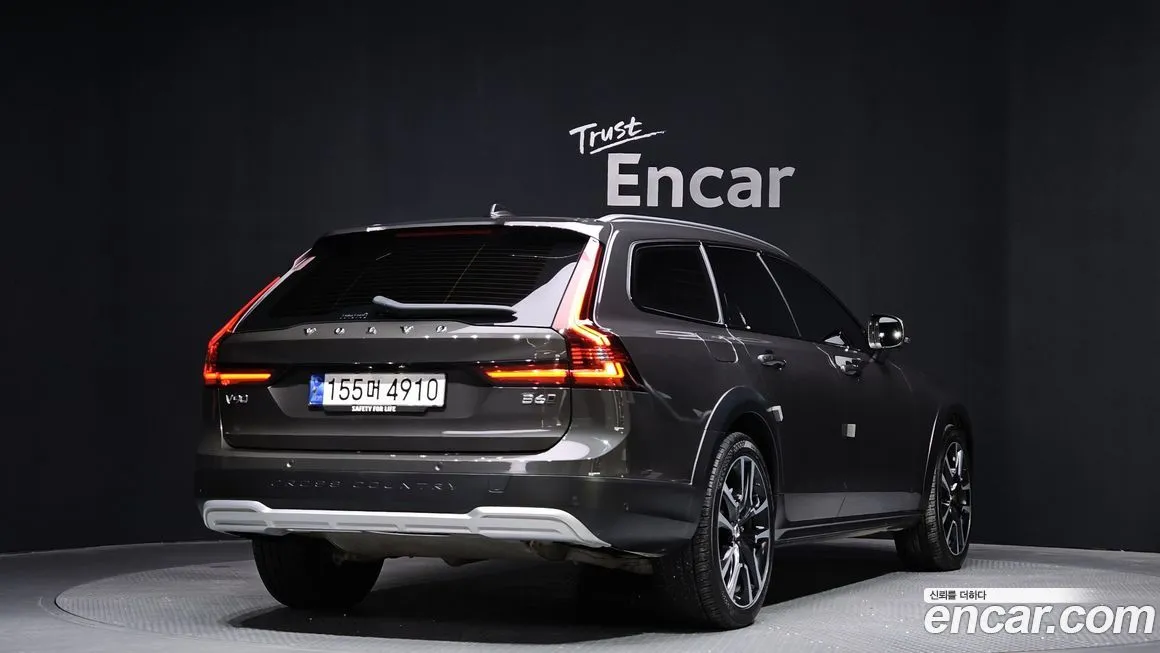 Volvo V90 2023 из KR, фото 2