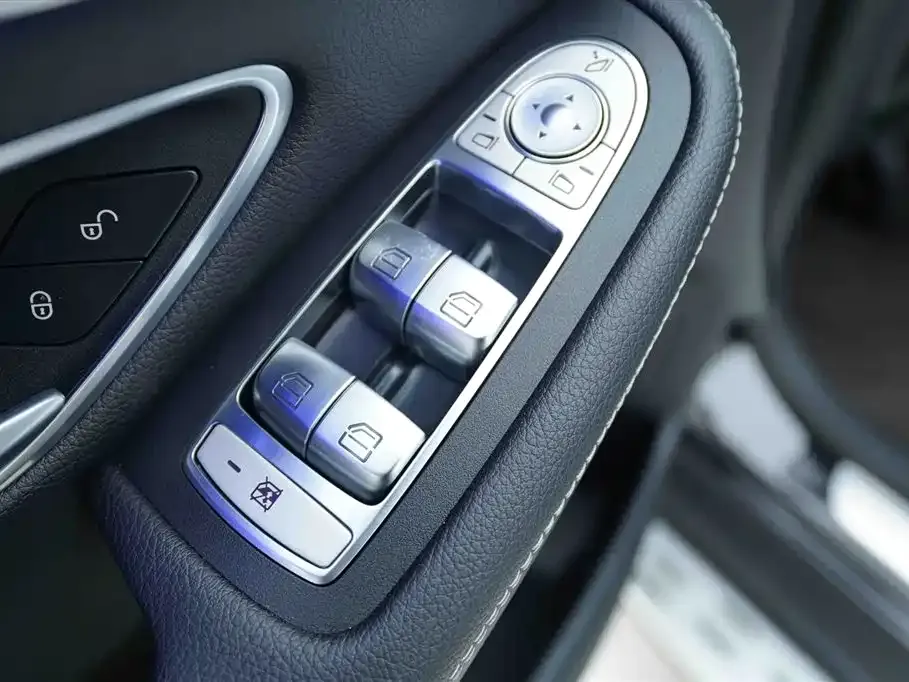 Mercedes-Benz GLC 2023 из CN, фото 10
