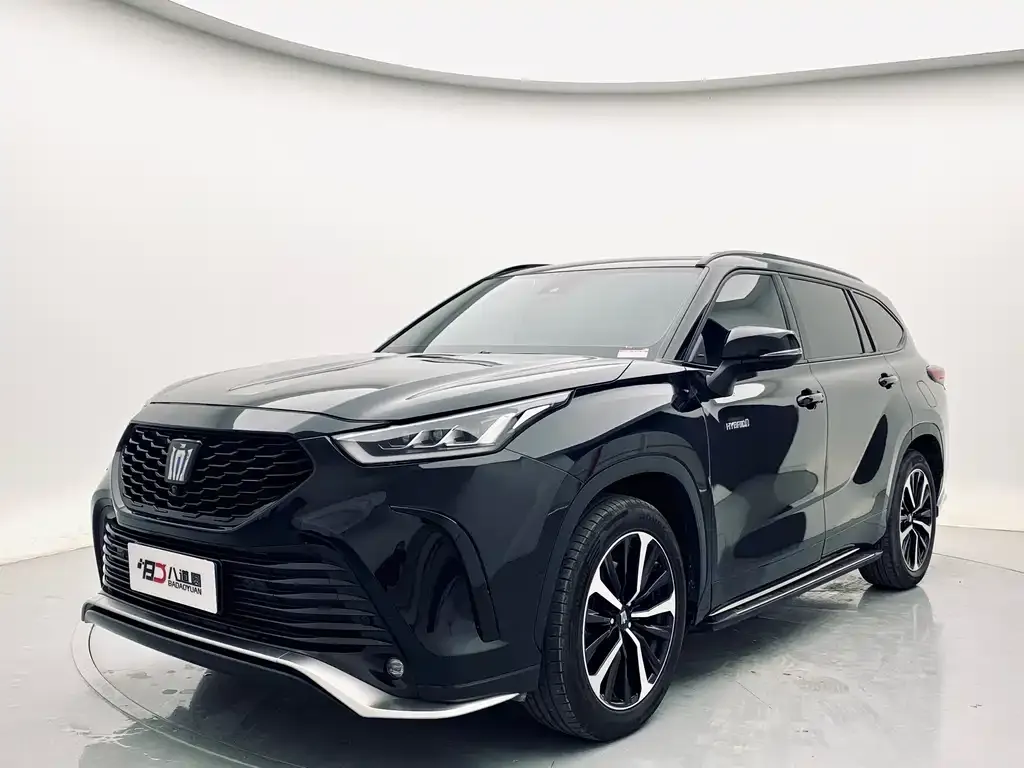 Toyota Crown Kluger 2021 из CN, фото 1
