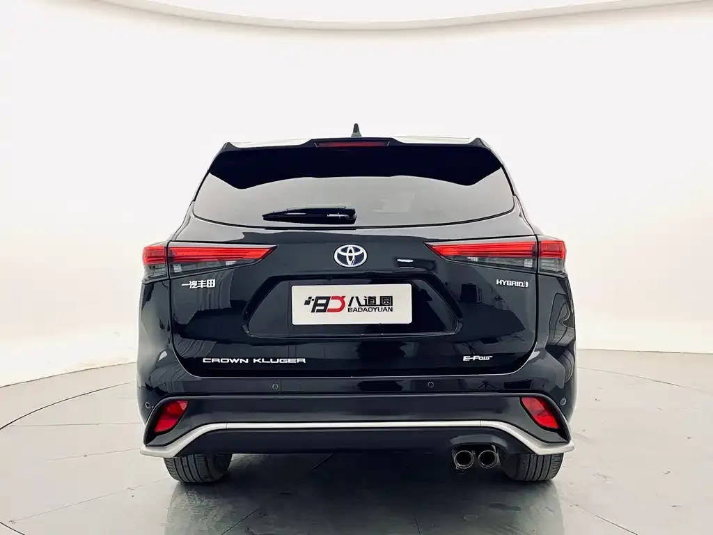 Toyota Crown Kluger 2021 из CN, фото 6