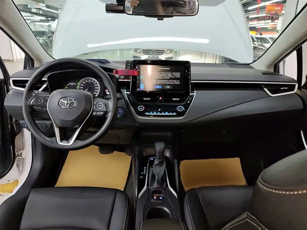 Toyota Corolla 2023 из CN, фото 10