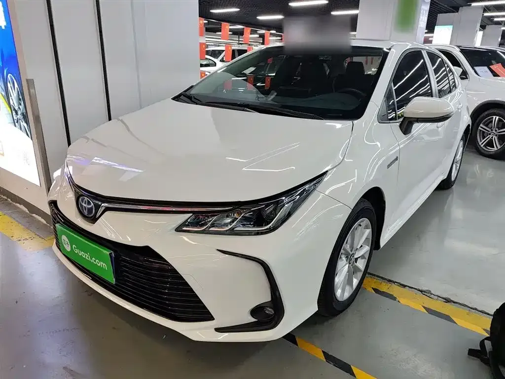 Toyota Corolla 2023 из CN, фото 2