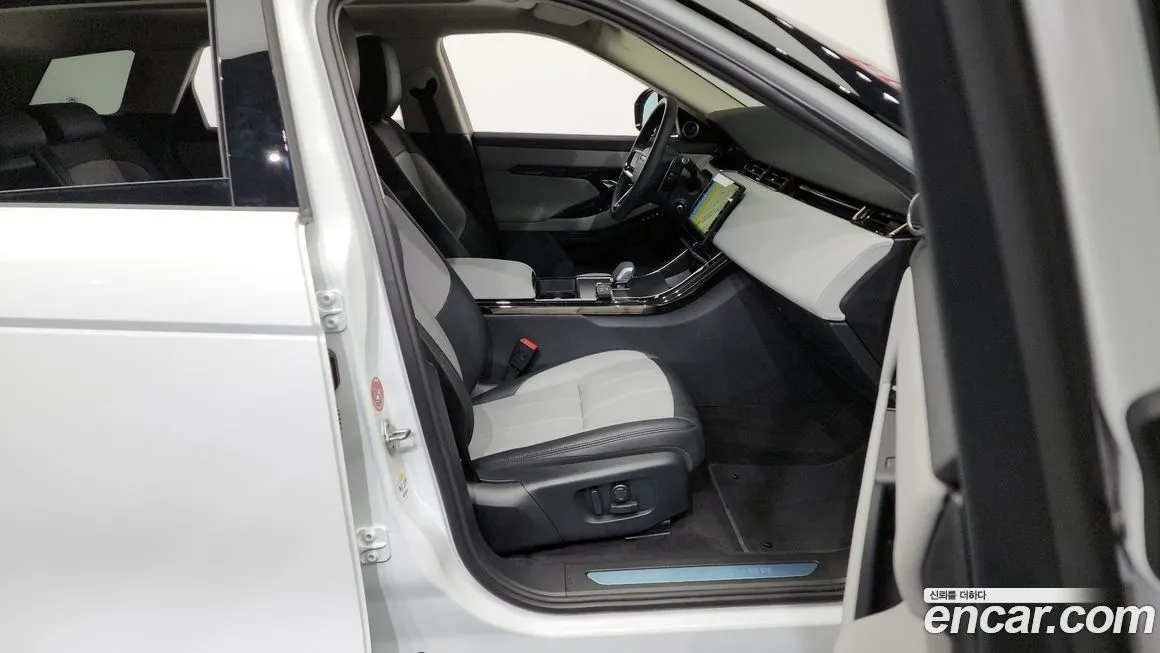 [object Object] Range Rover Evoque 2024 из KR, фото 10