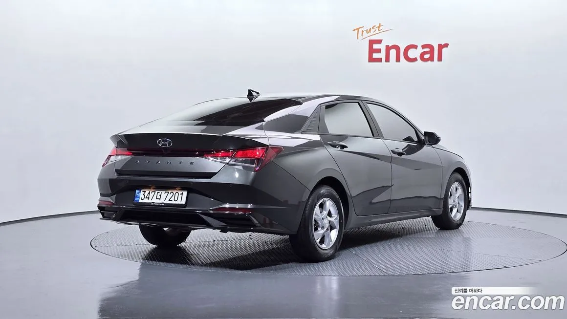 Hyundai AVANTE 2021 из KR, фото 2