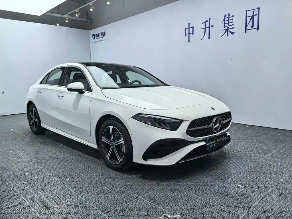Mercedes-Benz A-Class 2024 из CN, фото 2