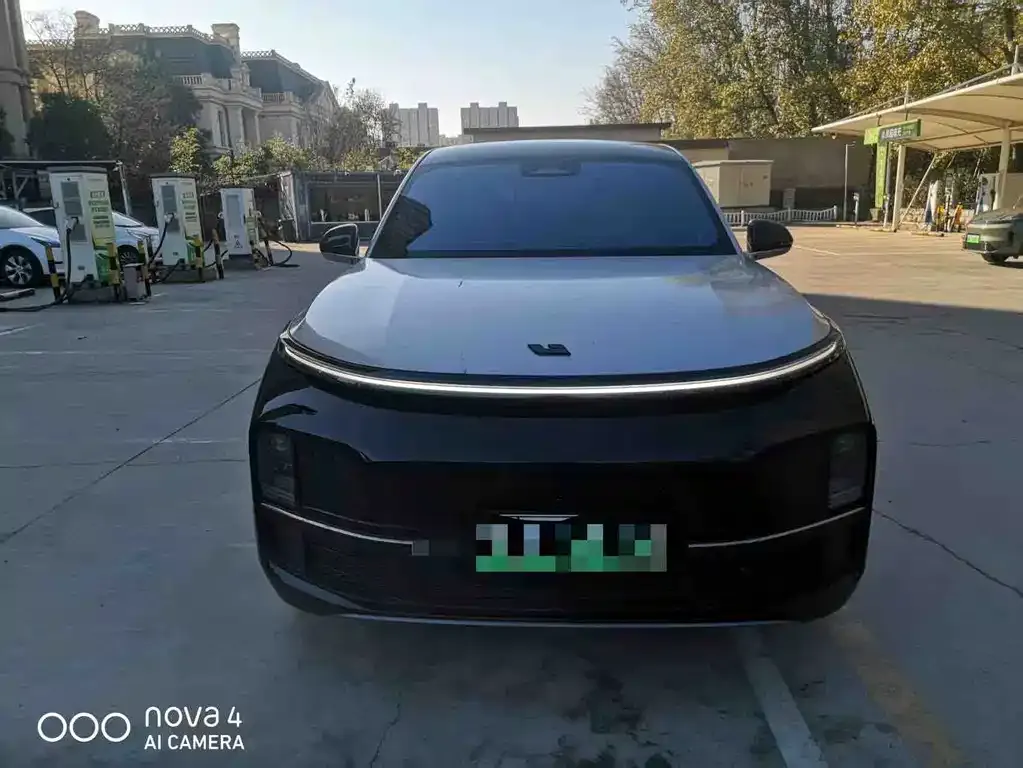 Li Auto L8 2024 из CN, фото 2