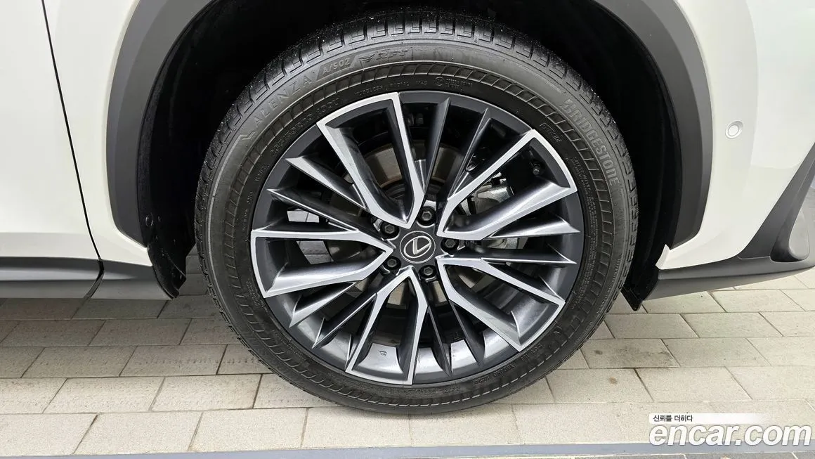 Lexus NX 2025 из KR, фото 5