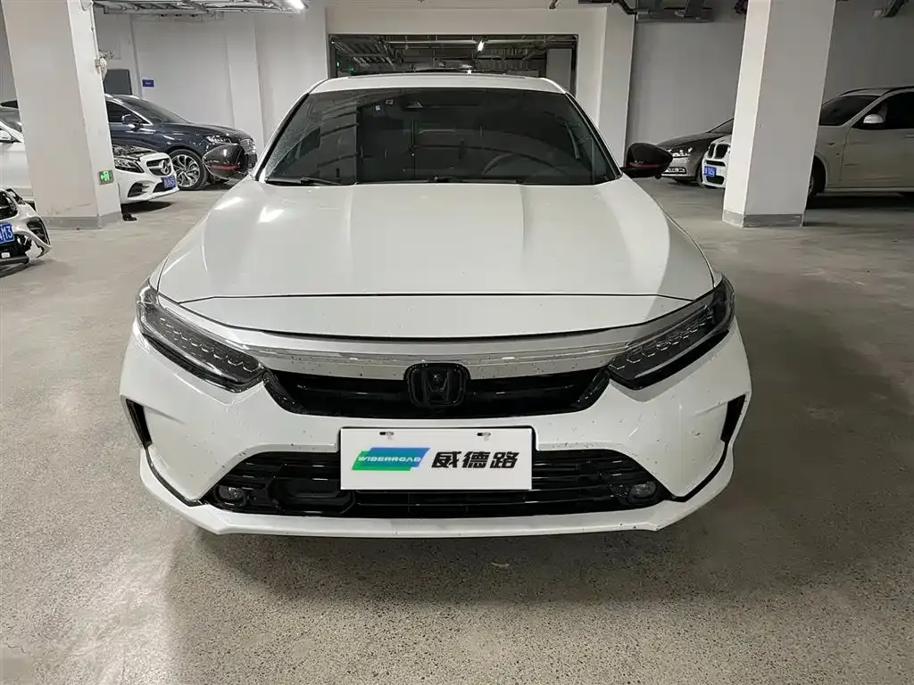 Honda Inspire 2023 из CN, фото 2