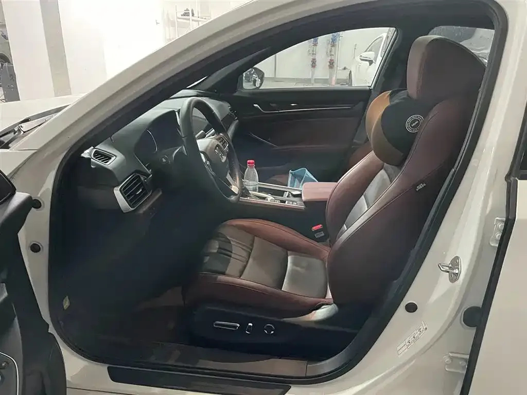 Honda Inspire 2023 из CN, фото 8