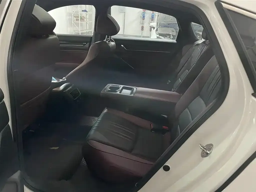 Honda Inspire 2023 из CN, фото 9