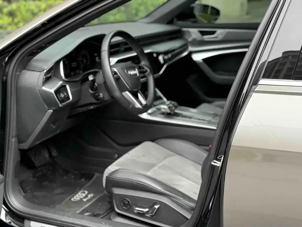 Audi A6L 2024 из CN, фото 10