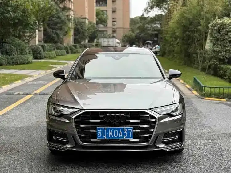 Audi A6L 2024 из CN, фото 2