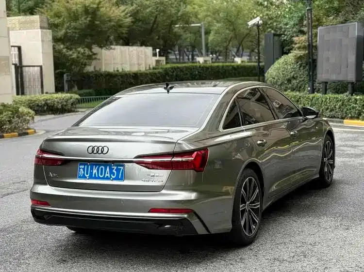 Audi A6L 2024 из CN, фото 4