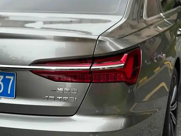 Audi A6L 2024 из CN, фото 7
