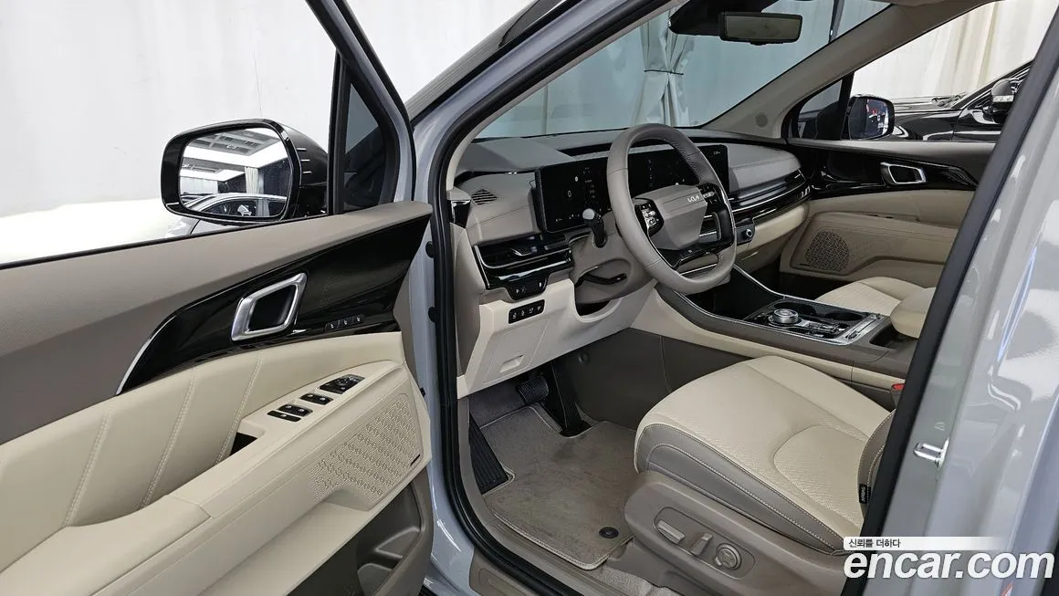 Kia Carnival — фото 10