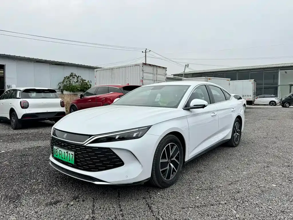 BYD Qin L — фото 1