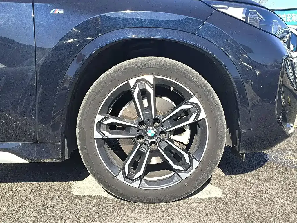 BMW iX1 2023 из CN, фото 4