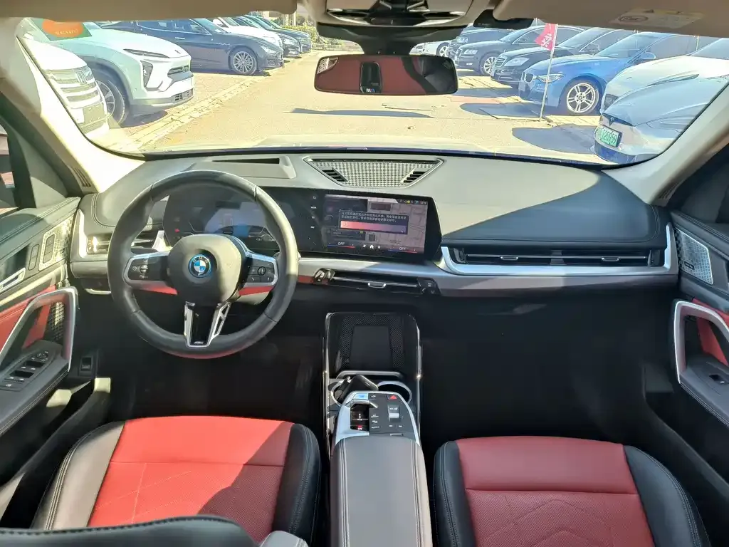 BMW iX1 2023 из CN, фото 9