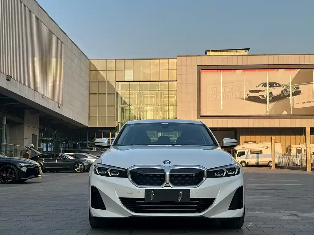 BMW i3 2022 из CN, фото 2
