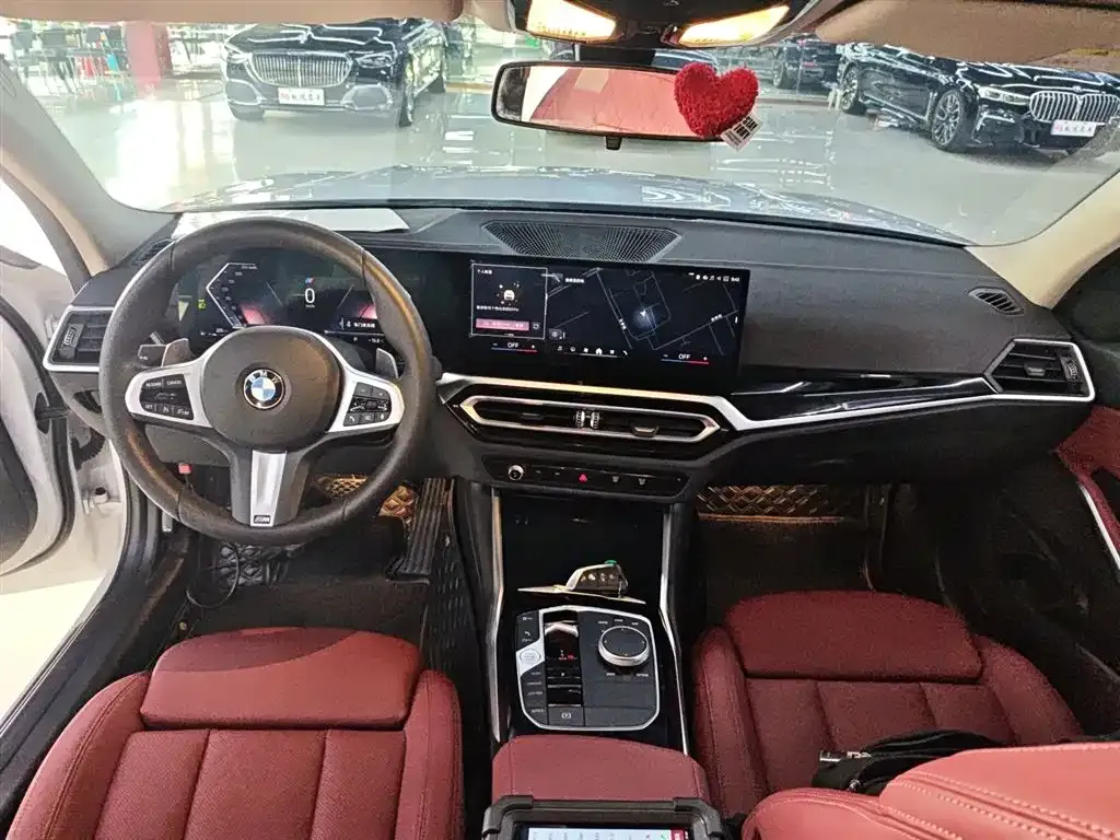 BMW 3 Series 2024 из CN, фото 10