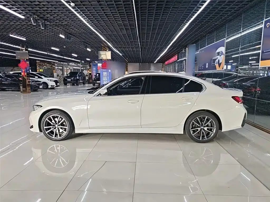 BMW 3 Series 2024 из CN, фото 5