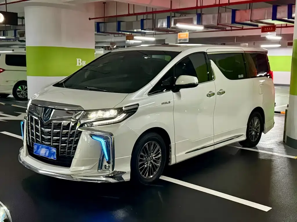 Toyota Alphard 2022 из CN, фото 1