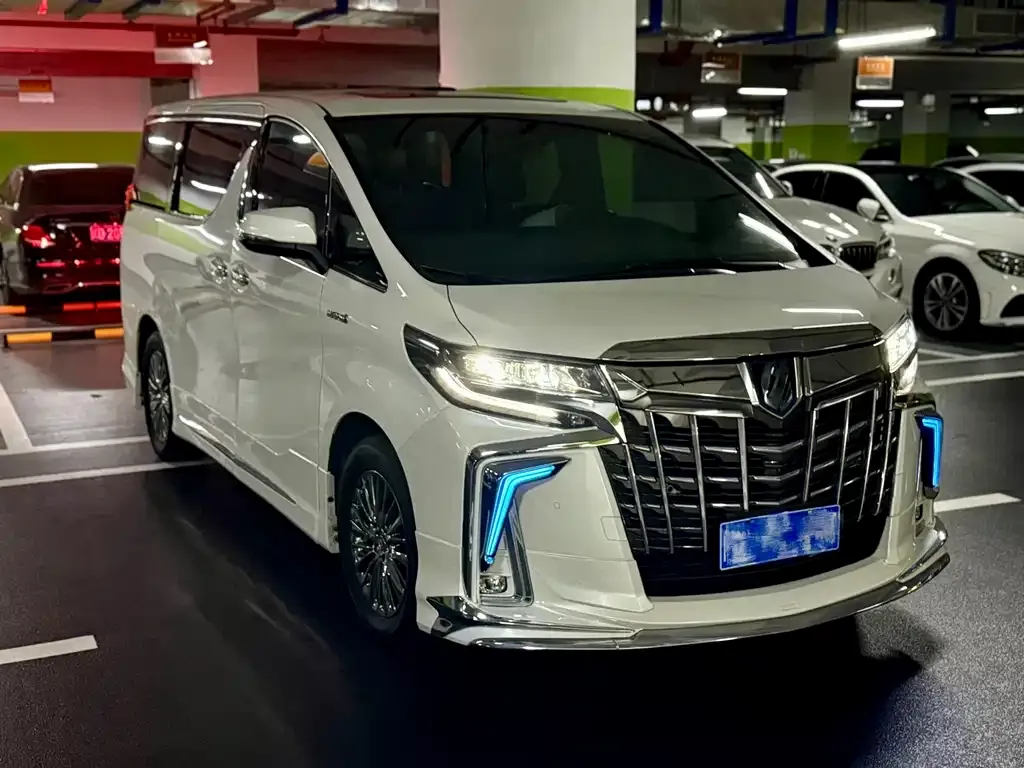 Toyota Alphard 2022 из CN, фото 3
