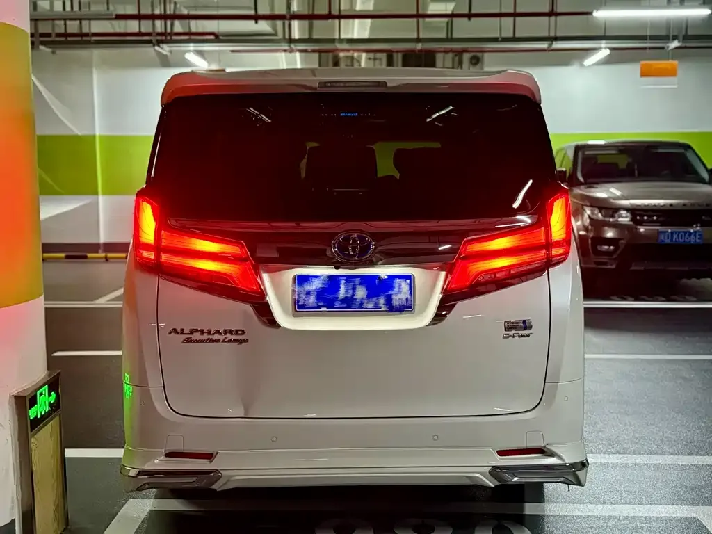 Toyota Alphard 2022 из CN, фото 5