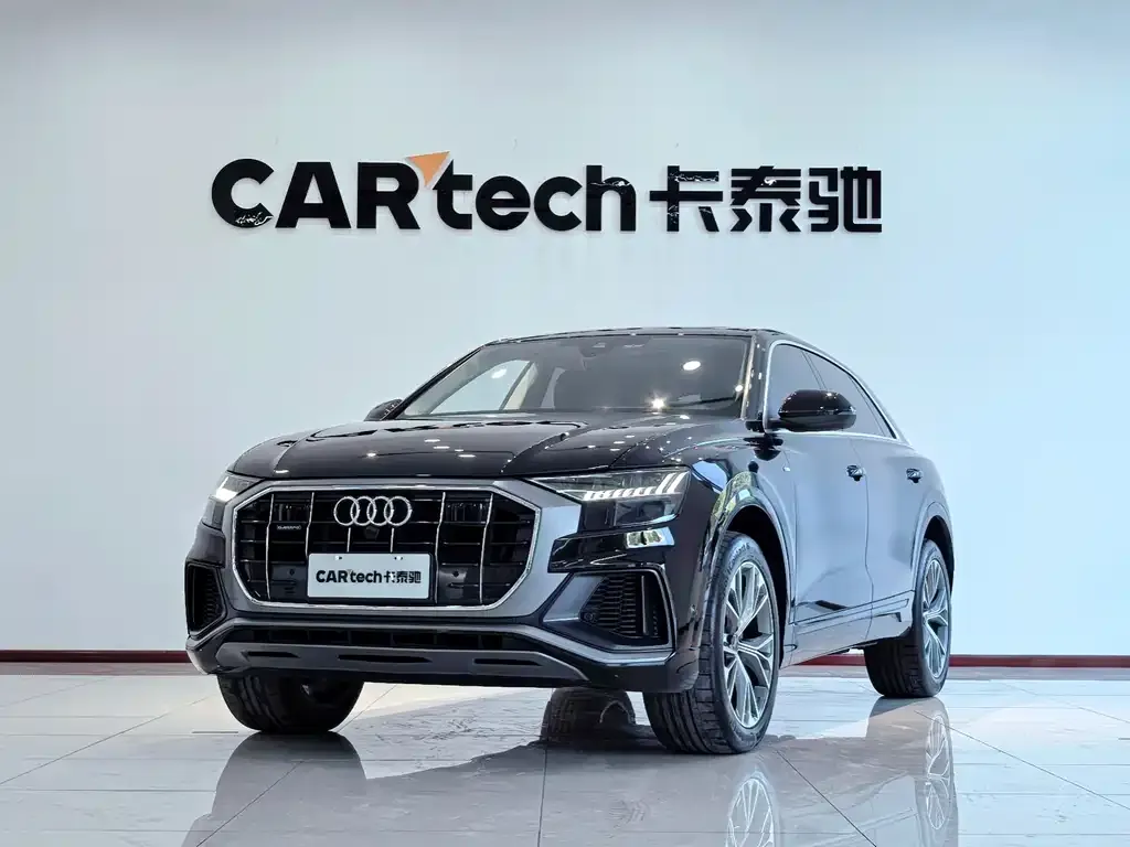 Audi Q8 2024 из CN, фото 1