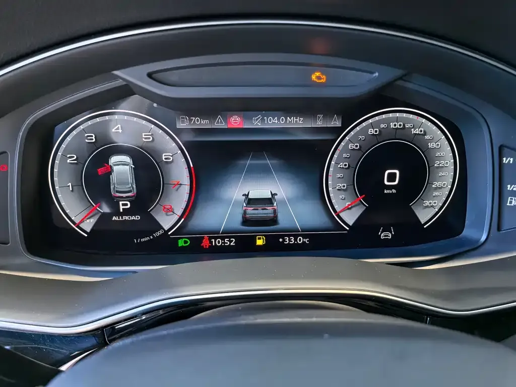 Audi Q8 2024 из CN, фото 6