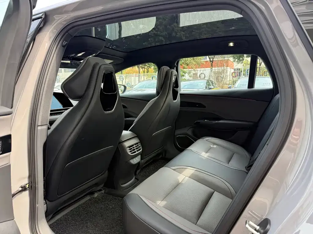 Hongqi EH7 2025 из CN, фото 9