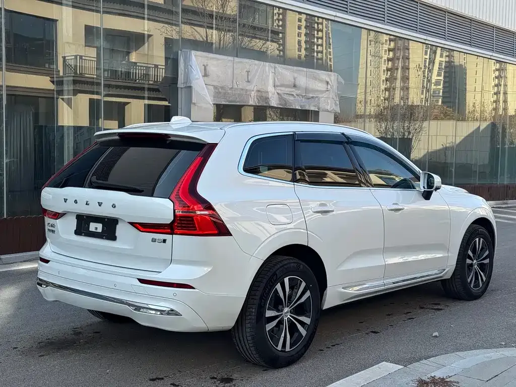 Volvo XC60 2022 из CN, фото 9