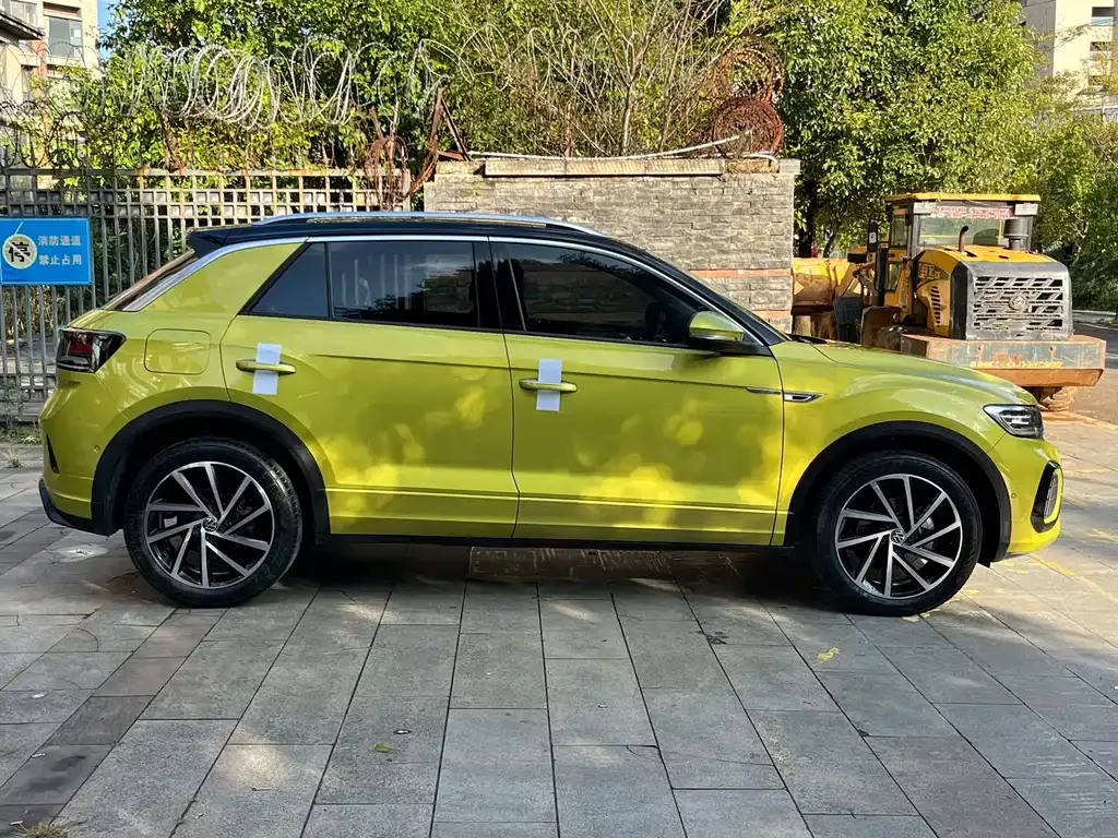 Volkswagen T-Roc — фото 4