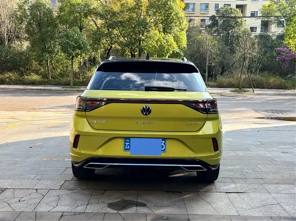 Volkswagen T-Roc — фото 7