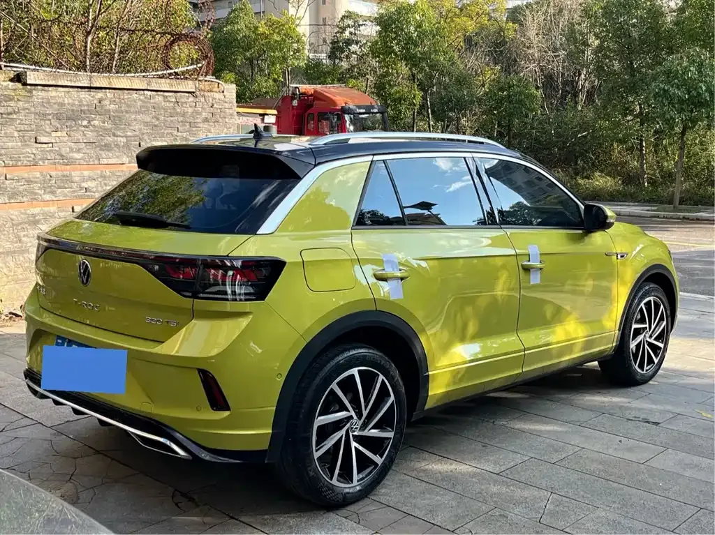 Volkswagen T-Roc — фото 8