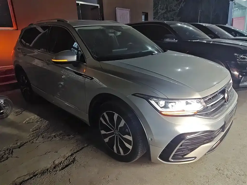 Volkswagen Tiguan L 2023 из CN, фото 4