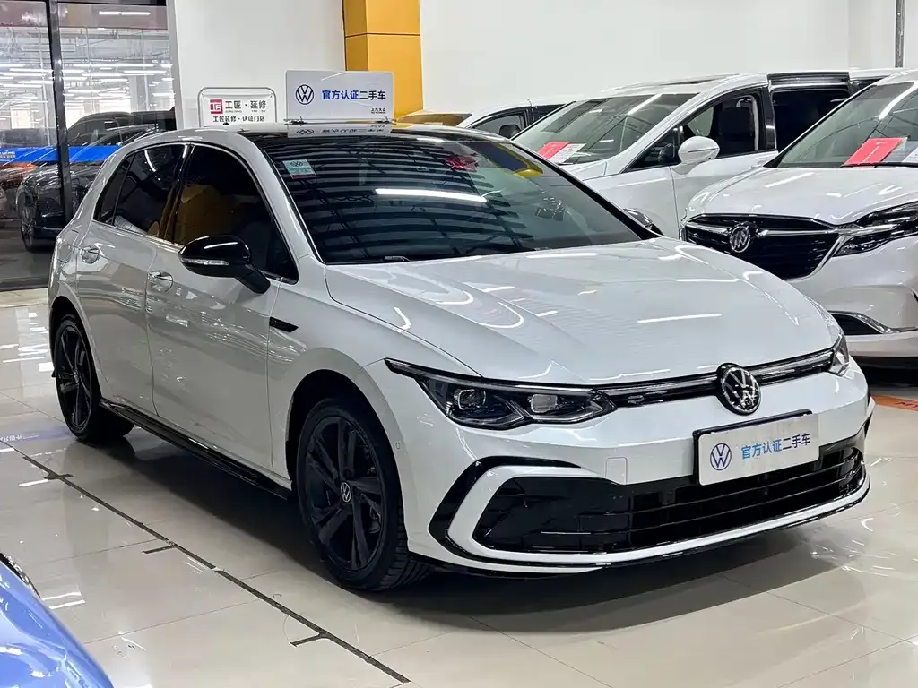 Volkswagen Golf 2022 из CN, фото 3