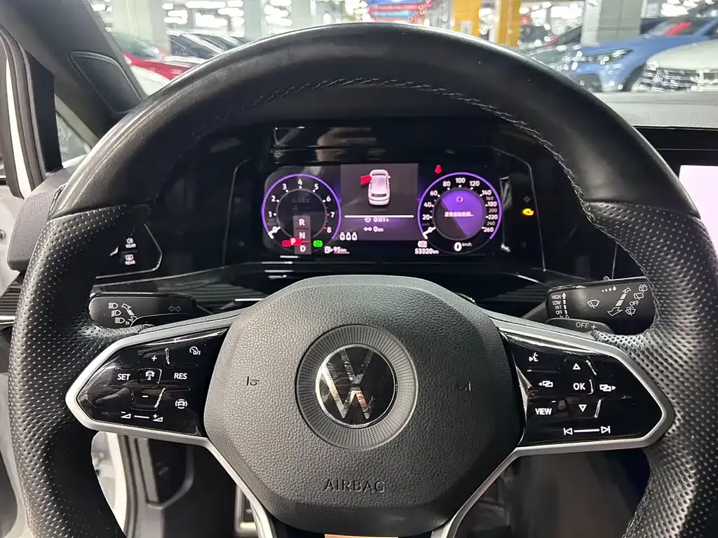 Volkswagen Golf 2022 из CN, фото 8