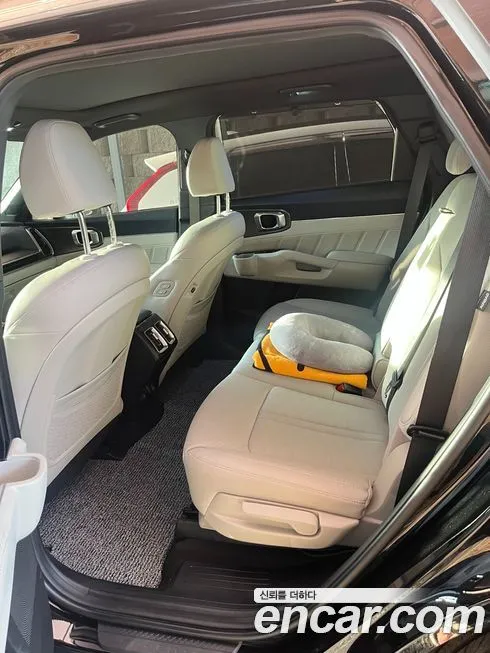 Kia Sorento — фото 10