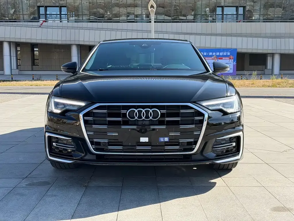 Audi A6L 2022 из CN, фото 2