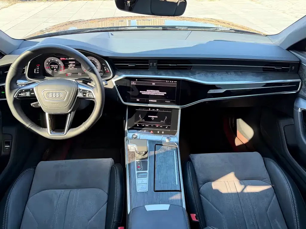 Audi A6L 2022 из CN, фото 5