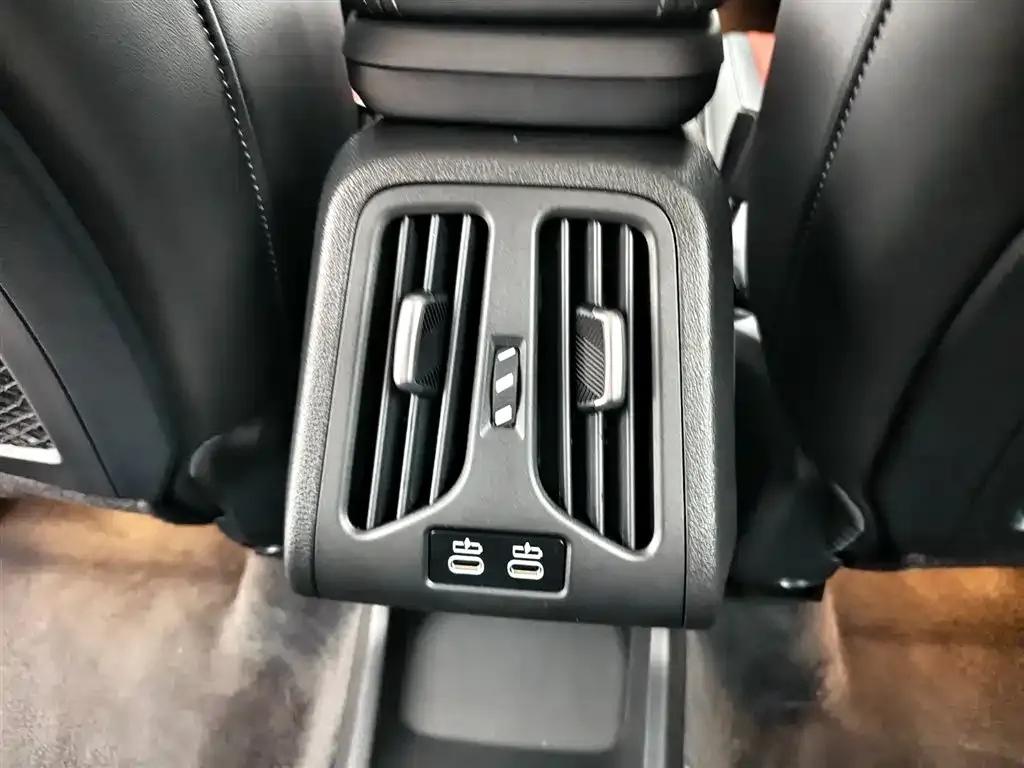 BMW X1 2024 из CN, фото 9