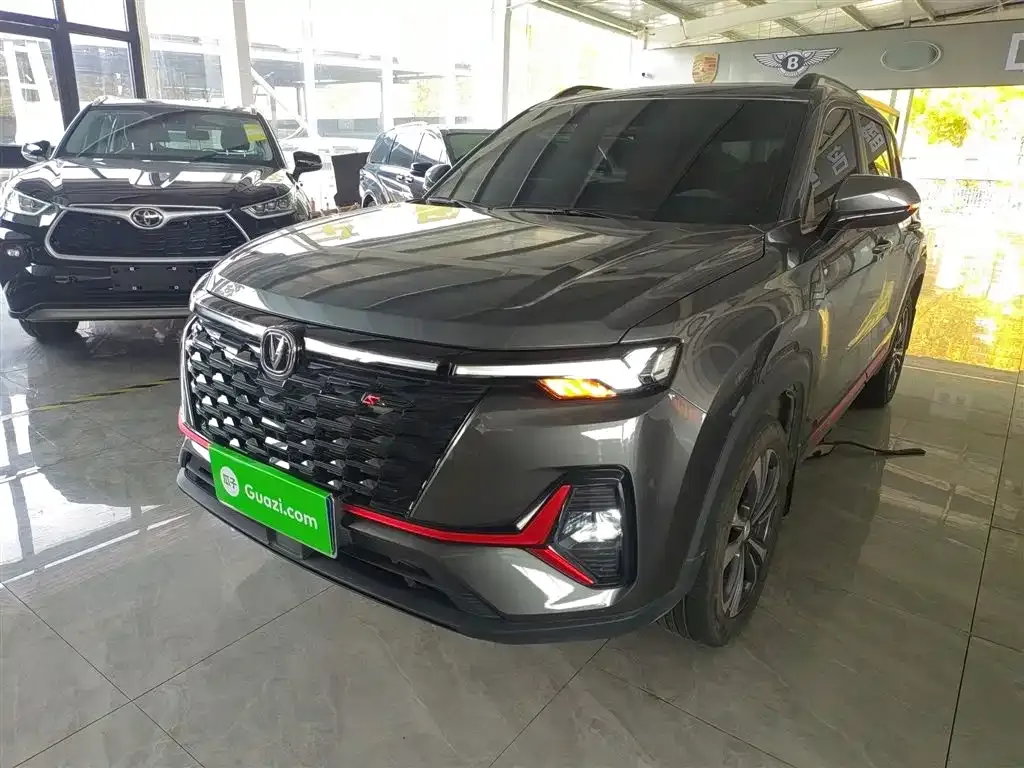 Changan CS35PLUS — фото 1
