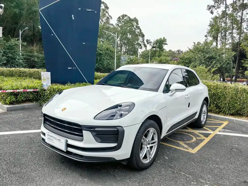 Porsche Macan — фото 1
