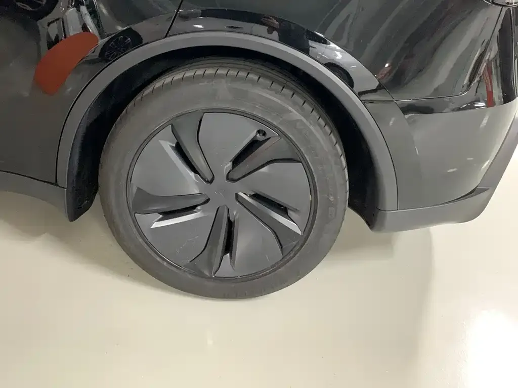 Tesla Model Y 2025 из CN, фото 7