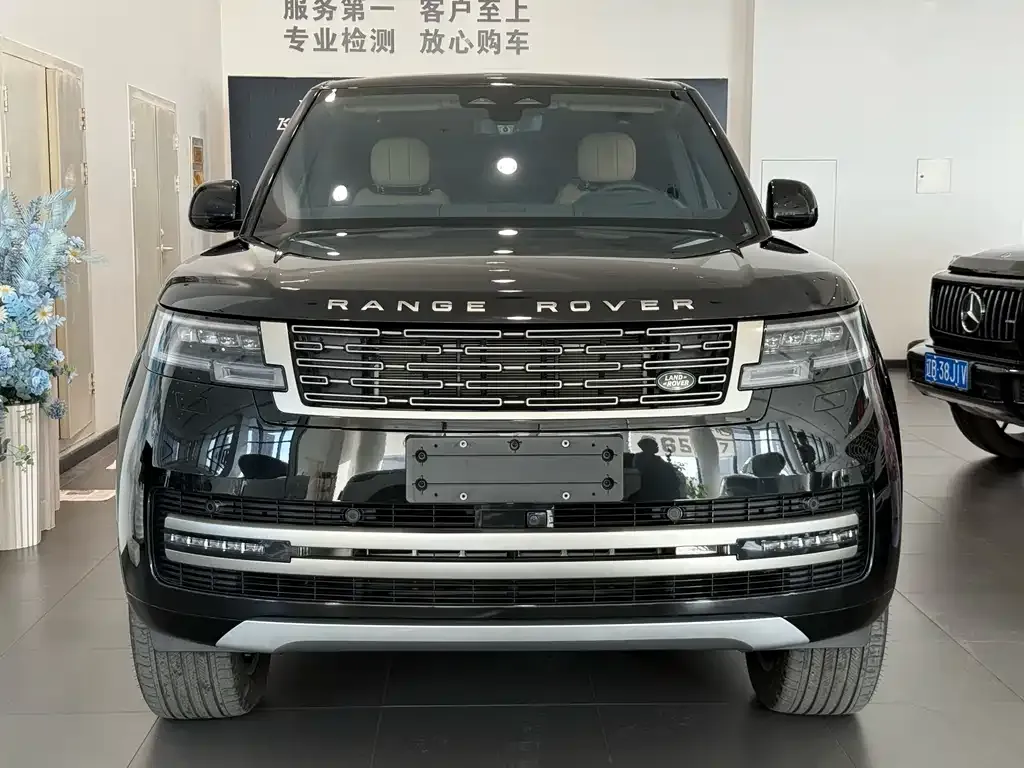 Land Rover Range Rover 2024 из CN, фото 2