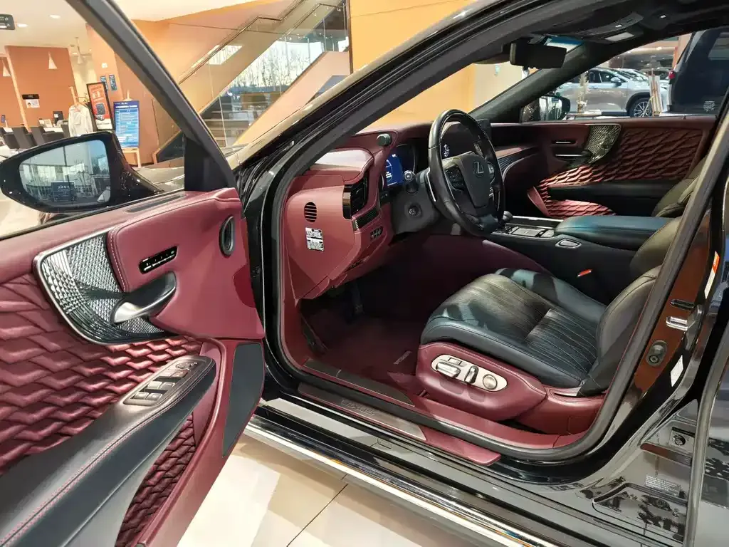 Lexus LS 2022 из CN, фото 4