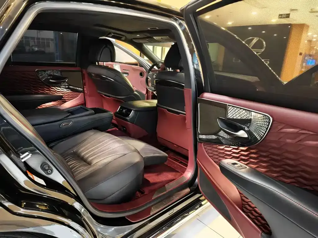 Lexus LS 2022 из CN, фото 6