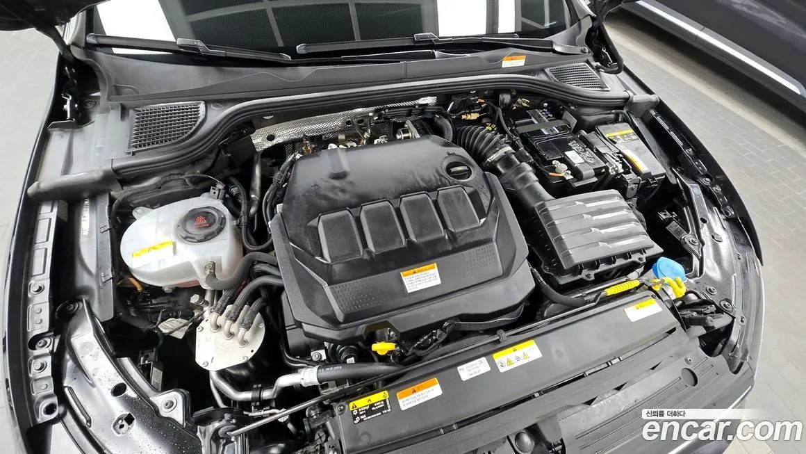 Volkswagen Golf 2023 из KR, фото 6