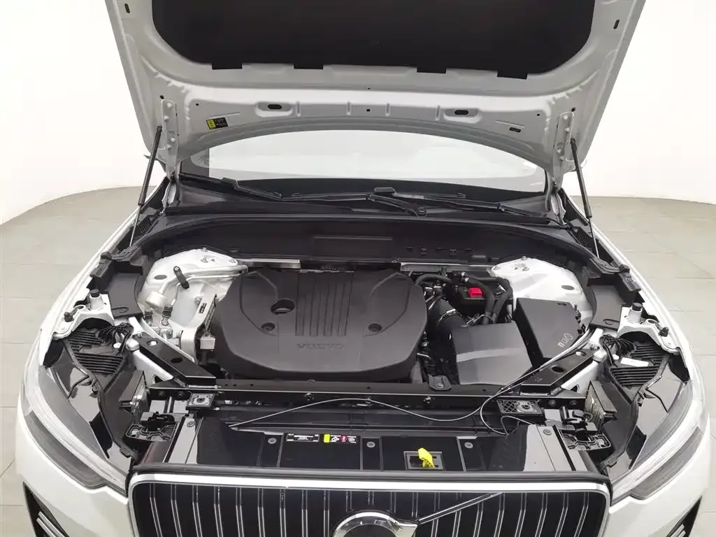 Volvo XC60 2023 из CN, фото 6